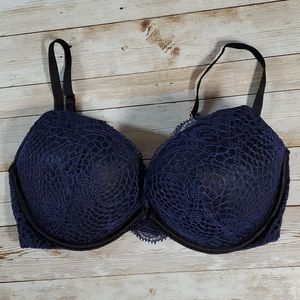 Victoria's Secret Navy Blue Lace Push-Up Bombshell Plunge Bra 32D‎ Add 2 Cups